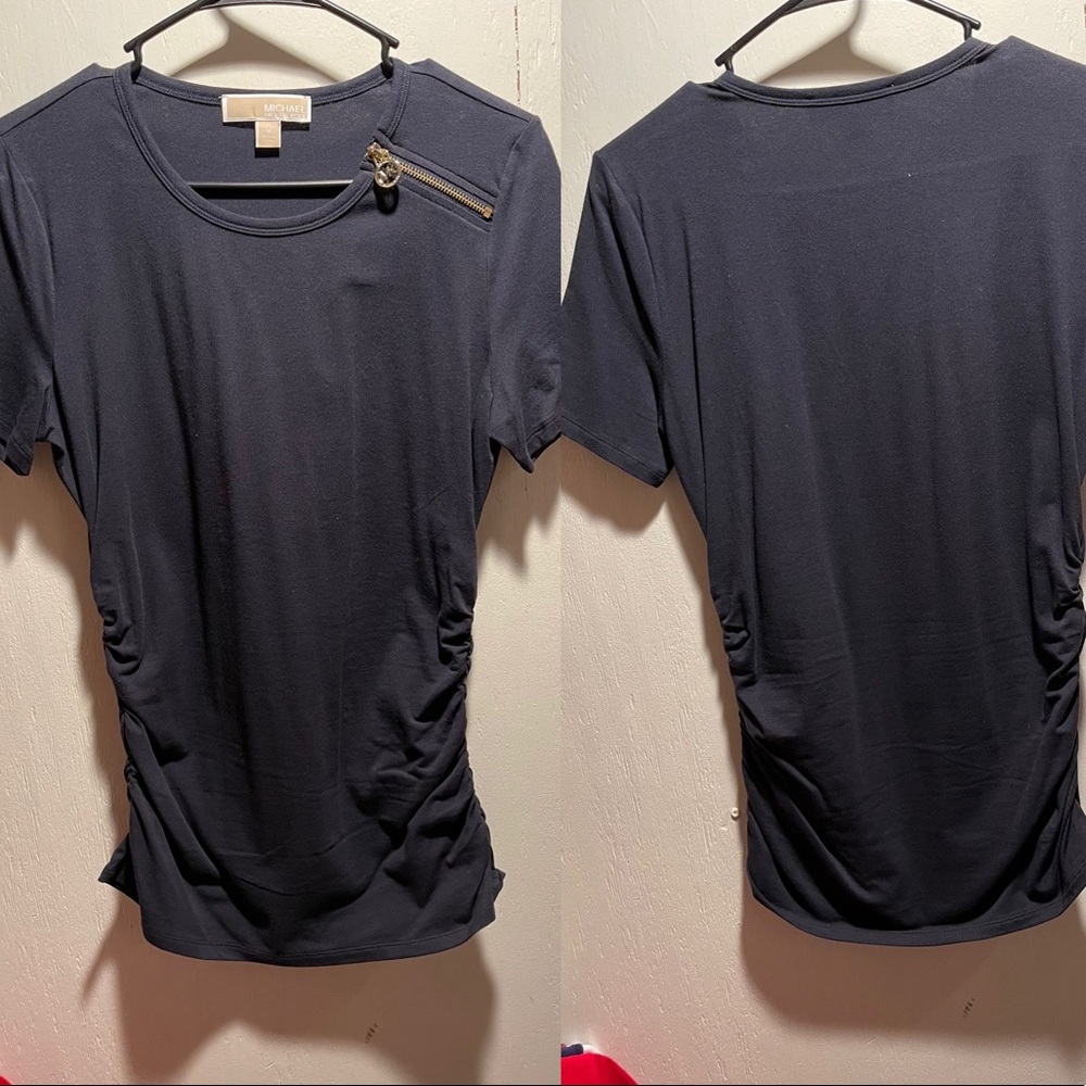 {MICHAEL KORS}NWOT•SIDE RUCHED DETAIL TOP